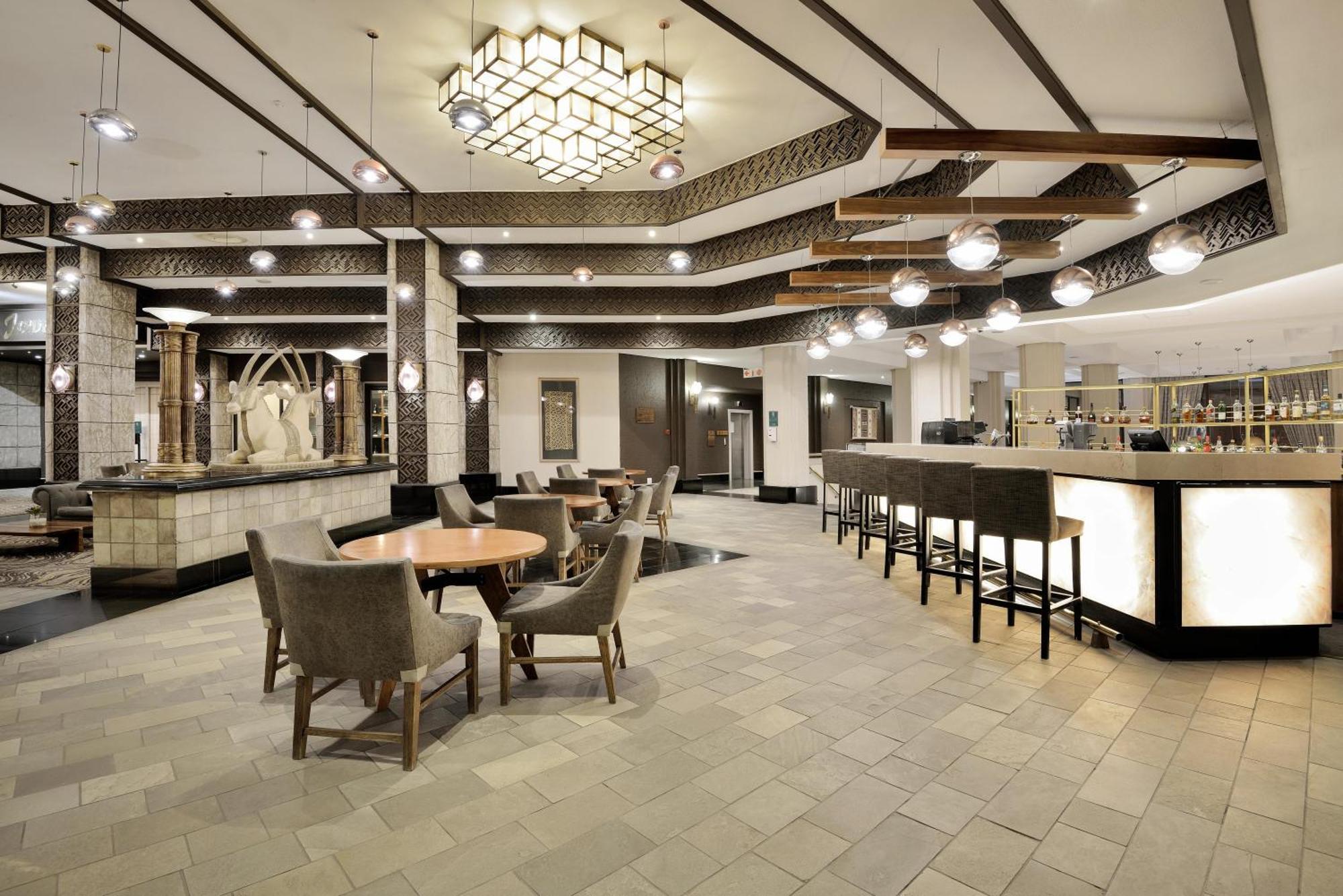 Windhoek Country Club Resort מראה חיצוני תמונה