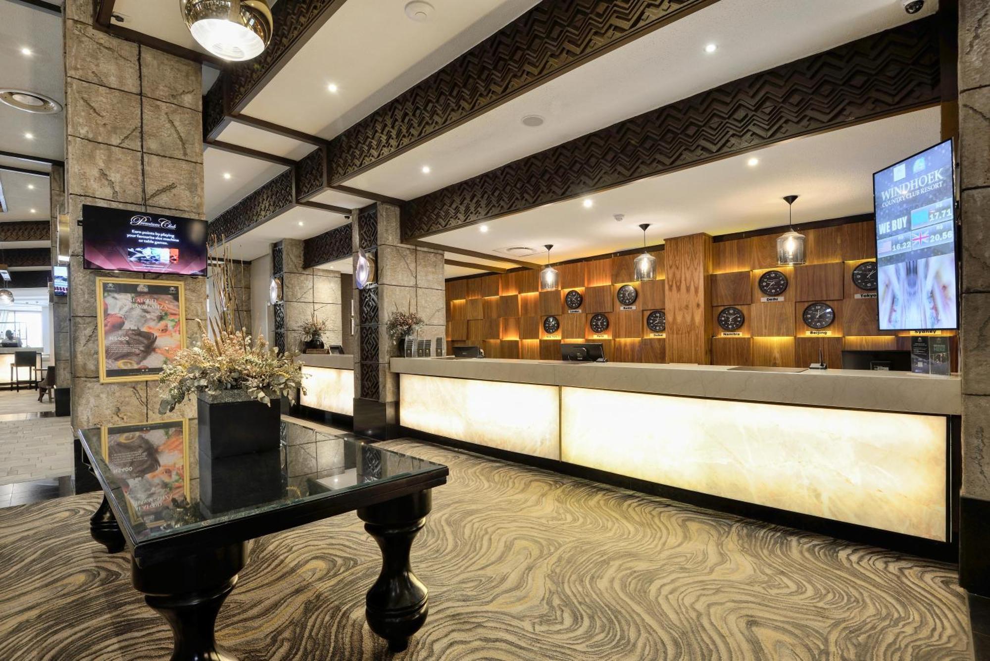 Windhoek Country Club Resort מראה חיצוני תמונה